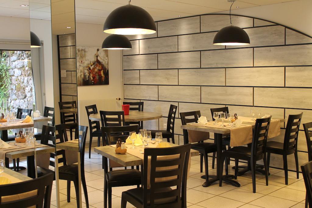 Hotel Restaurant Aux Genets D'Or Mandailles-Saint-Julien Dış mekan fotoğraf